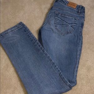aero light wash straight leg jean